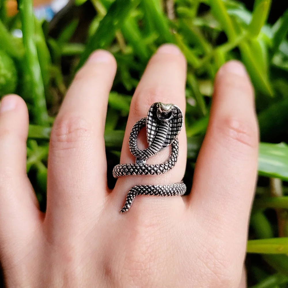 New Classic Silver Cobra Snake Ring